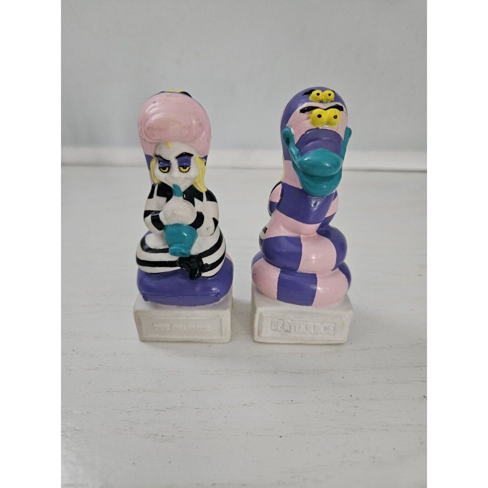 Vintage 1989 Beetlejuice 4" Toy Figurine "The Charmer & Sandworm" Set Of 2
